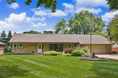 9515 W Hadley St, Milwaukee, WI 53222 - Photo 1