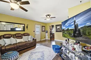 135 Prairie St, Sharon, WI 53585 - Photo 4