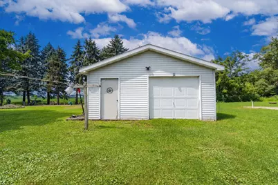 135  Prairie St, Sharon, WI 53585 - Photo 20
