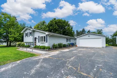 135  Prairie St, Sharon, WI 53585 - Photo 2