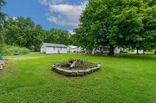 135 Prairie St, Sharon, WI 53585 - Photo 24