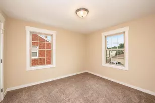 5026 N Bay Ridge Ave, Whitefish Bay, WI 53217 - Photo 8