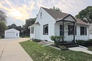 2811 S 88th St, West Allis, WI 53227 - Photo 1