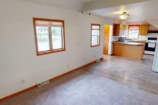 2700 Jackson St, Two Rivers, WI 54241 - Photo 10