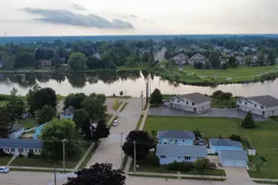 2700 Jackson St, Two Rivers, WI 54241 - Photo 20