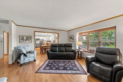 258  Clover Ln, Fredonia, WI 53021 - Photo 8