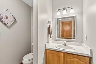 258 Clover Ln, Fredonia, WI 53021 - Photo 32
