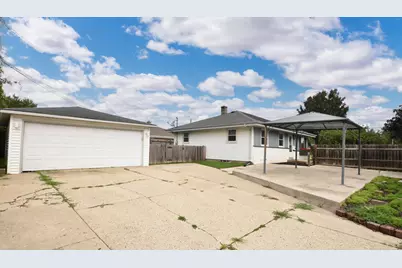 3940  Lasalle St, Racine, WI 53402 - Photo 10