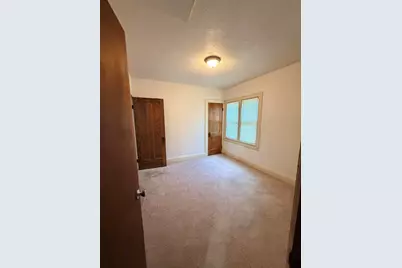 3050 N 24th Pl, Milwaukee, WI 53206 - Photo 18