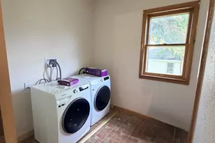 3050 N 24th Pl, Milwaukee, WI 53206 - Photo 14
