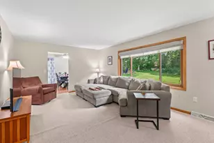 126 N Lapham Peak Rd, Delafield, WI 53018 - Photo 12