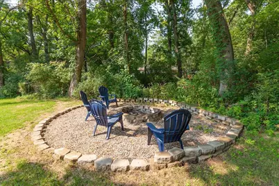 126 N Lapham Peak Rd, Delafield, WI 53018 - Photo 4