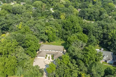 126 N Lapham Peak Rd, Delafield, WI 53018 - Photo 32