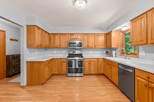126 N Lapham Peak Rd, Delafield, WI 53018 - Photo 18