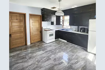 529  West Blvd, Racine, WI 53405 - Photo 6