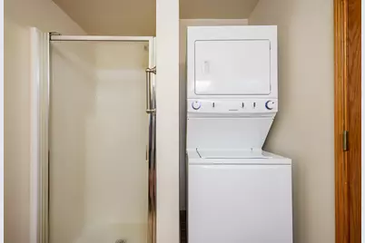 1270  Village Centre Dr #1, Somers, WI 53144 - Photo 18