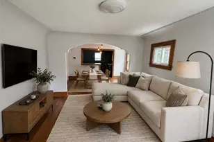 517 Hayes Avenue, Racine, WI 53405 - Photo 2