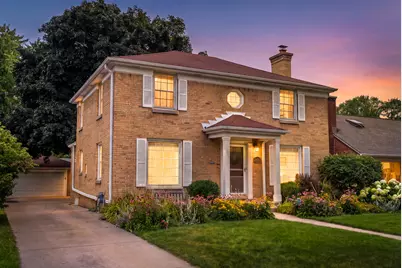 2439 N 81st St, Wauwatosa, WI 53213 - Photo 36