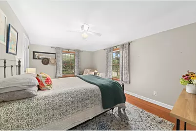 2439 N 81st St, Wauwatosa, WI 53213 - Photo 18