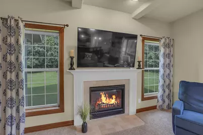 W270N2468  Orchard Ln, Pewaukee, WI 53072 - Photo 18
