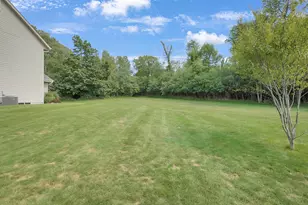 W270N2468 Orchard Ln, Pewaukee, WI 53072 - Photo 42