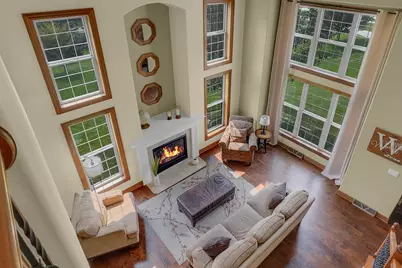 W270N2468  Orchard Ln, Pewaukee, WI 53072 - Photo 8