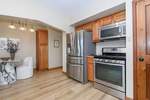 4019 S Kansas Ave, Saint Francis, WI 53235 - Photo 8