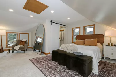 4019 S Kansas Ave, Saint Francis, WI 53235 - Photo 12