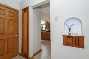 4019 S Kansas Ave, Saint Francis, WI 53235 - Photo 10