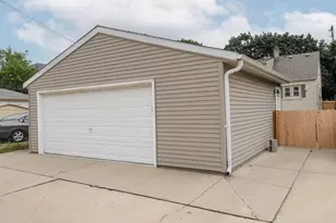 4019 S Kansas Ave, Saint Francis, WI 53235 - Photo 30