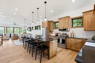3244 N Interlaken Dr, Summit, WI 53066 - Photo 12