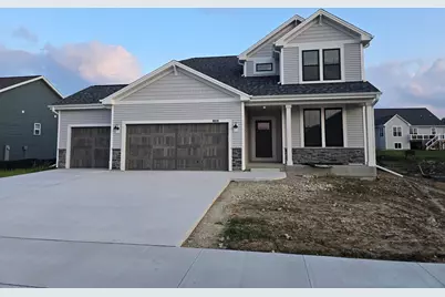 1499  Patton Dr, Hartford, WI 53027 - Photo 1