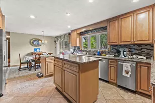 N56W15799 Bette Dr, Menomonee Falls, WI 53051 - Photo 12