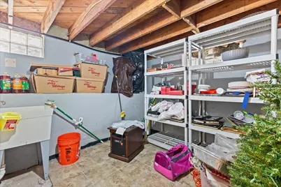 N56W15799  Bette Dr, Menomonee Falls, WI 53051 - Photo 42