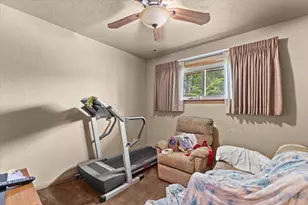 N56W15799 Bette Dr, Menomonee Falls, WI 53051 - Photo 28