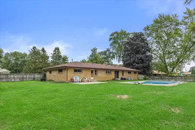 N56W15799  Bette Dr, Menomonee Falls, WI 53051 - Photo 46