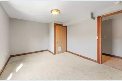 2210 S Winchester St, Milwaukee, WI 53207 - Photo 28
