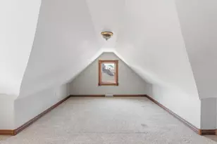 2210 S Winchester St, Milwaukee, WI 53207 - Photo 26