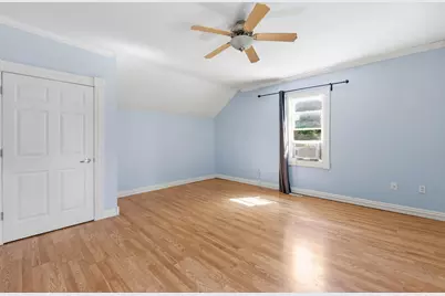 2210 S Winchester St, Milwaukee, WI 53207 - Photo 14