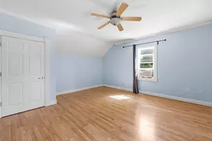 2210 S Winchester St, Milwaukee, WI 53207 - Photo 14