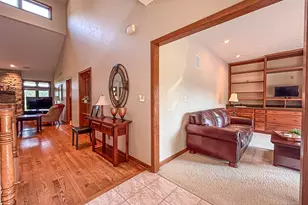 504 N Ponderosa Dr, Hartland, WI 53029 - Photo 4