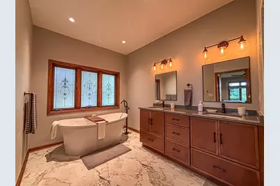 504 N Ponderosa Dr, Hartland, WI 53029 - Photo 22