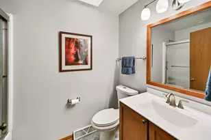 8032 S 66th St, Franklin, WI 53132 - Photo 14