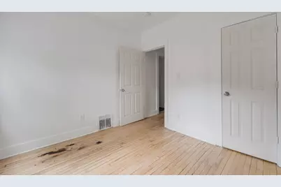 2442 N 39th St #2444, Milwaukee, WI 53210 - Photo 14