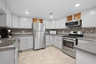 4223  Canterbury Ln, Racine, WI 53403 - Photo 34