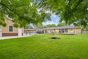 4223 Canterbury Ln, Racine, WI 53403 - Photo 48
