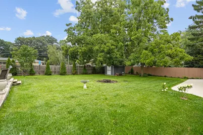 4223  Canterbury Ln, Racine, WI 53403 - Photo 52
