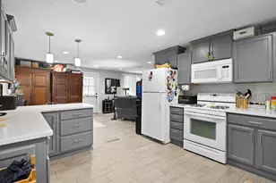 4223 Canterbury Ln, Racine, WI 53403 - Photo 18