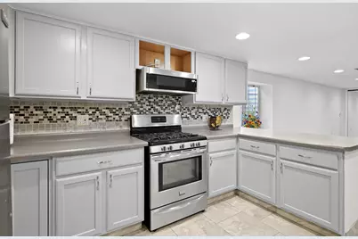 4223  Canterbury Ln, Racine, WI 53403 - Photo 36