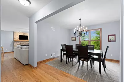 W248S6006  Deerfield Cir, Waukesha, WI 53189 - Photo 16